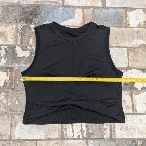 CIDER Women's Tank Top Size XL Black Cropped Top Cross Over - Picture 6 of 6